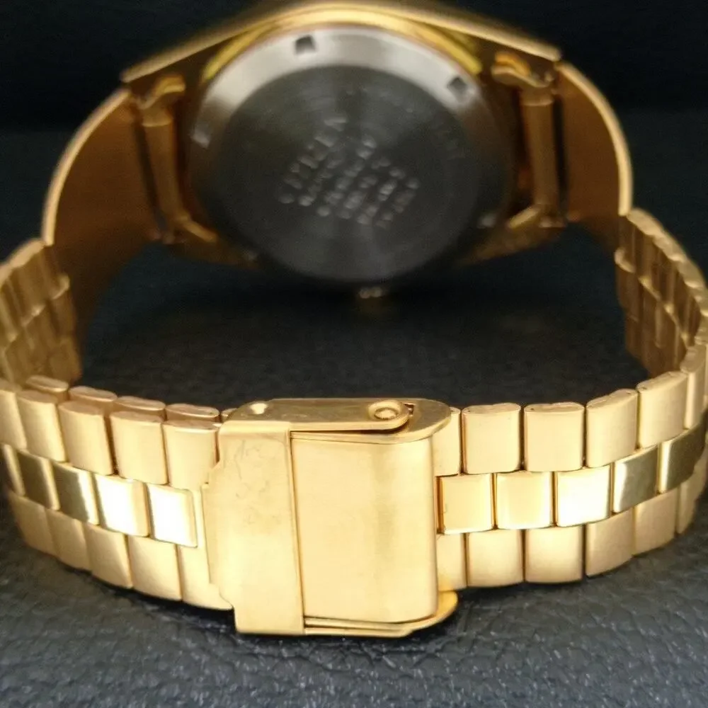 Vintage 1983 Citizen Automatic Mens Gold Watch W/daydate & Red accents